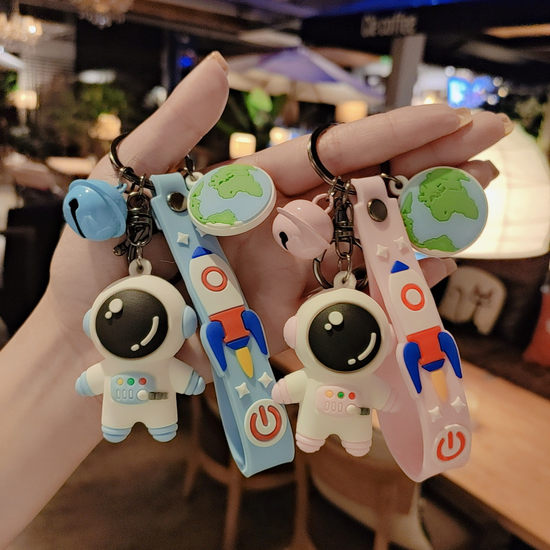 韓版創(chuàng)意硅膠宇航員太空人鑰匙扣鑰匙鏈禮品包包掛飾掛件批發(fā)